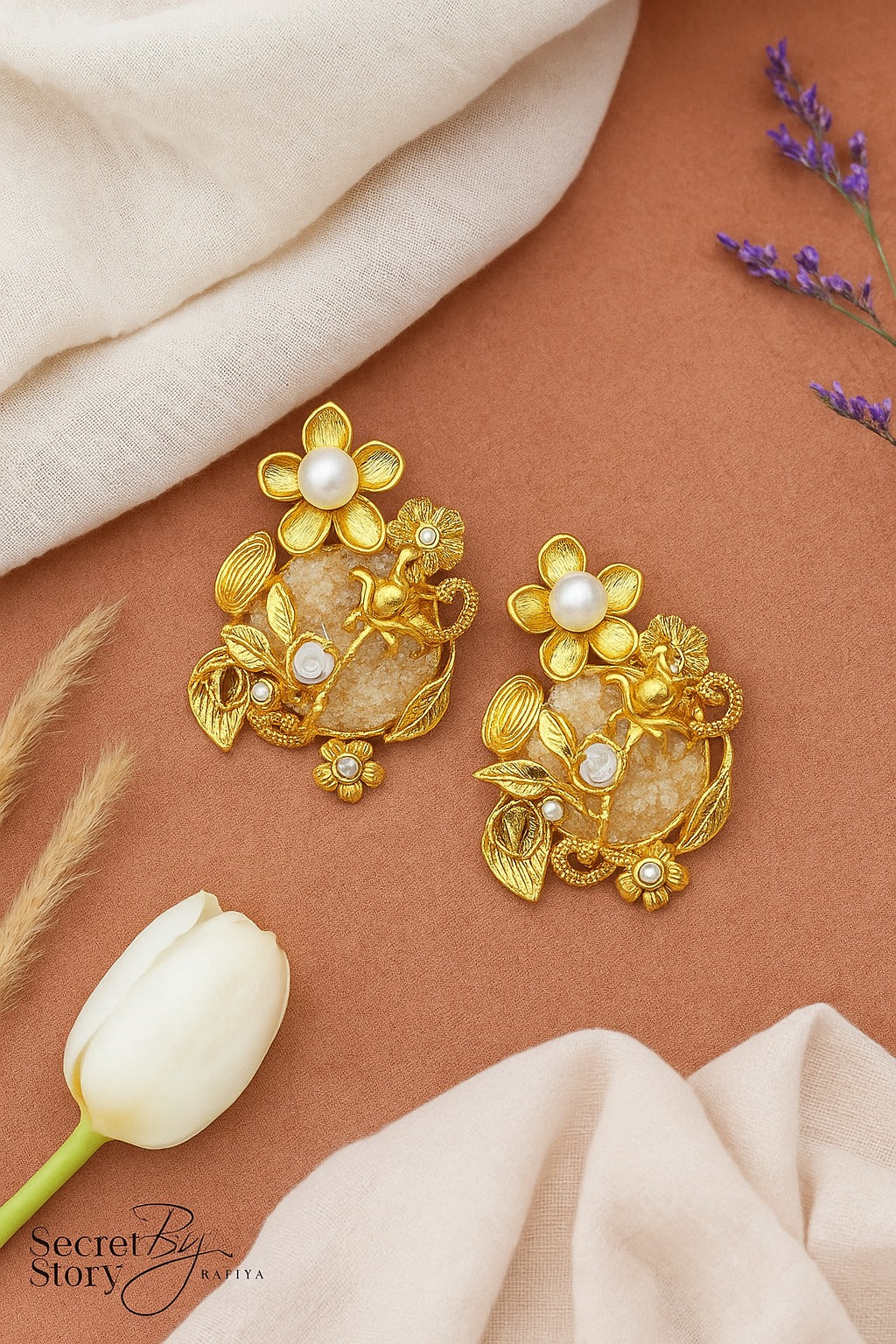 Aira Earrings