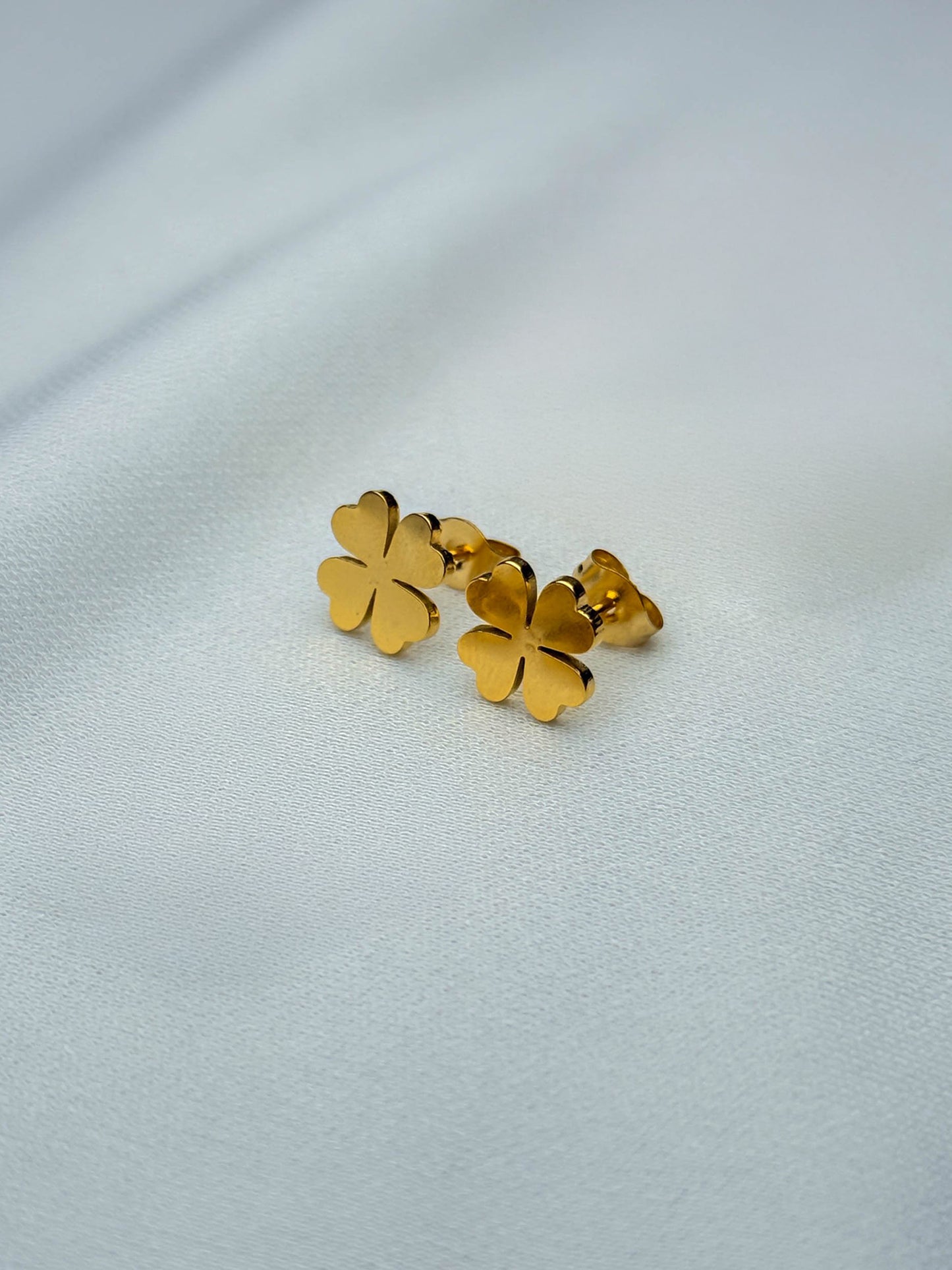 Bloom Studs