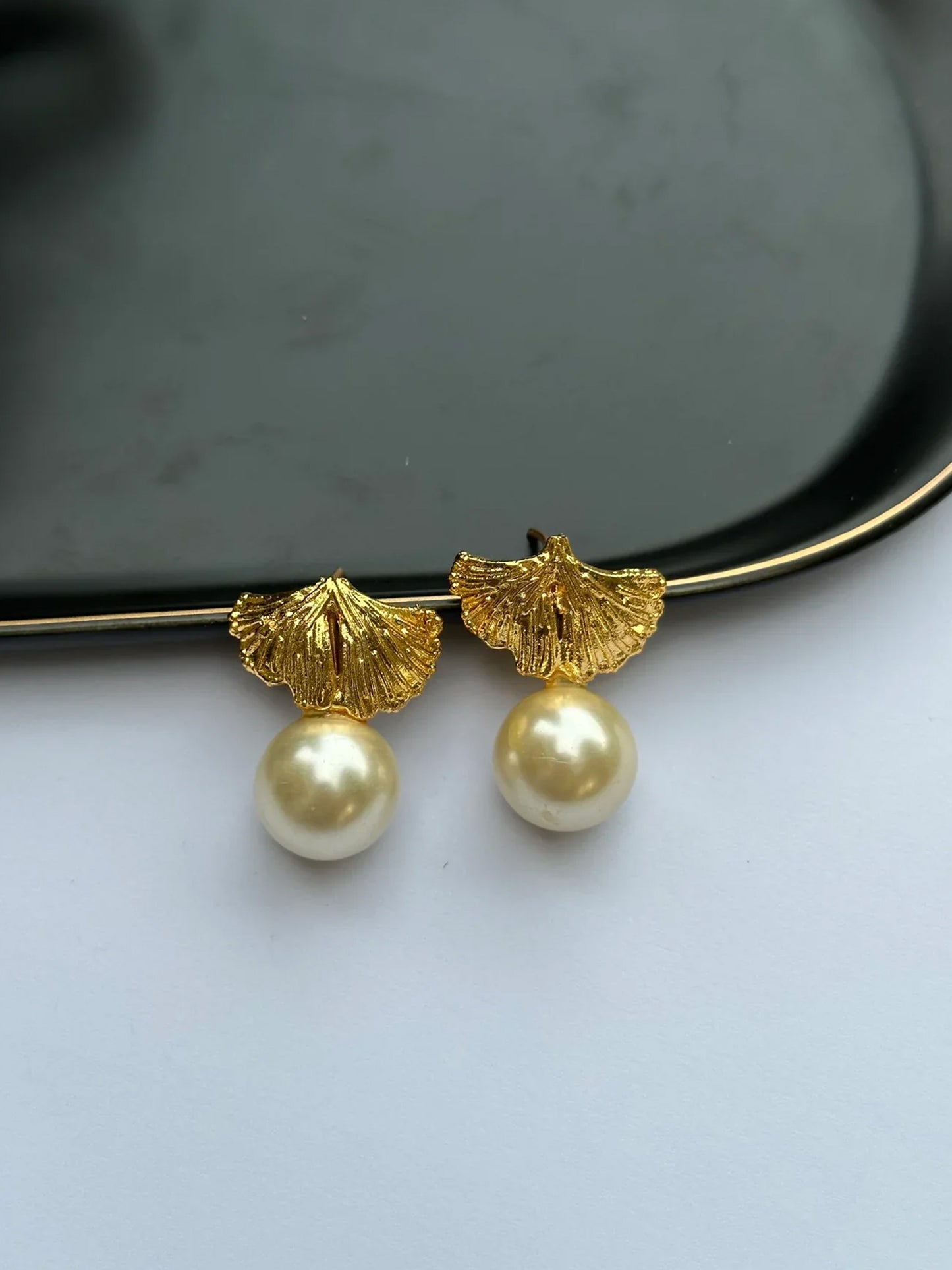 Pearl Charm