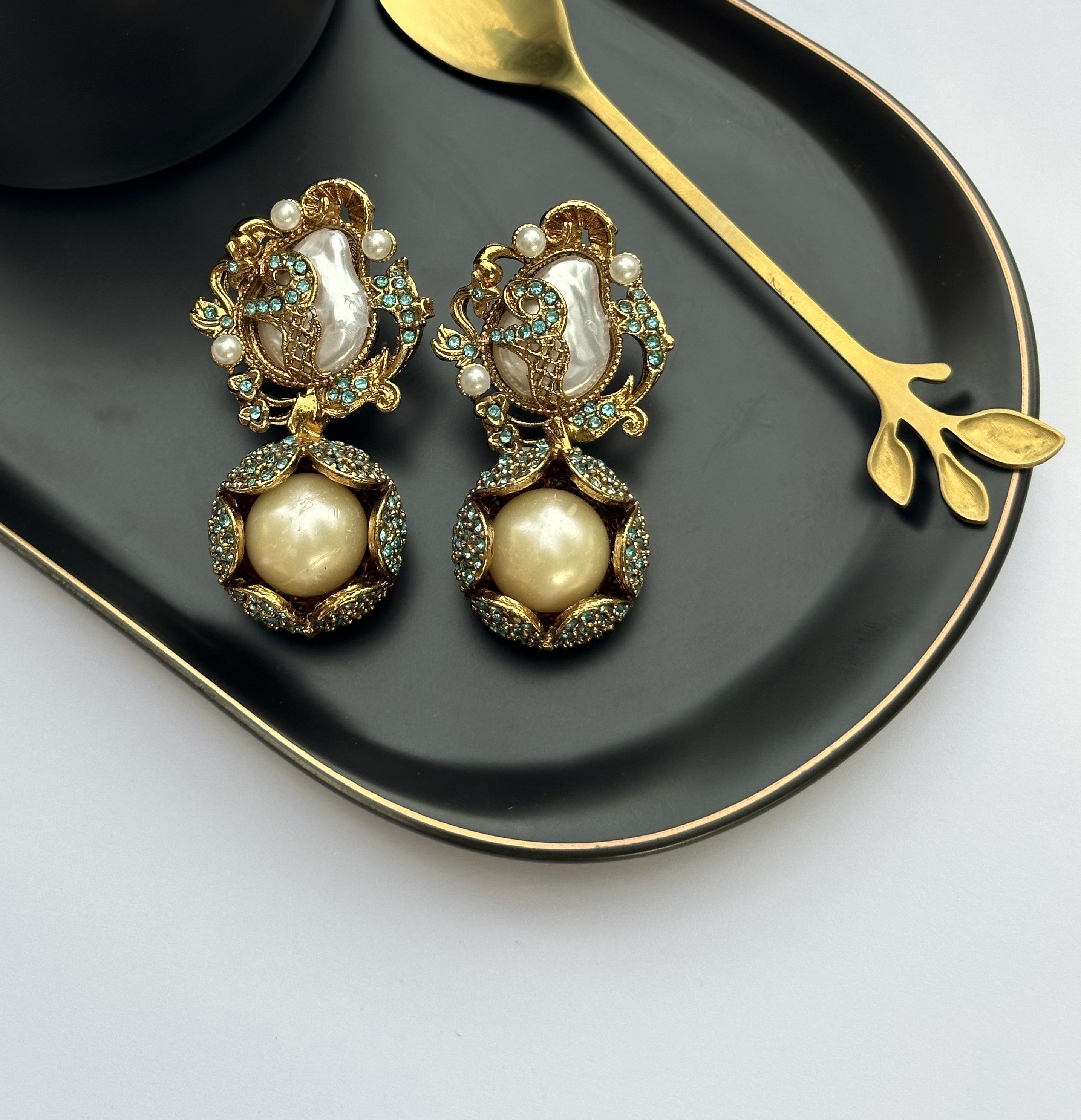 gul e bahaar in blue